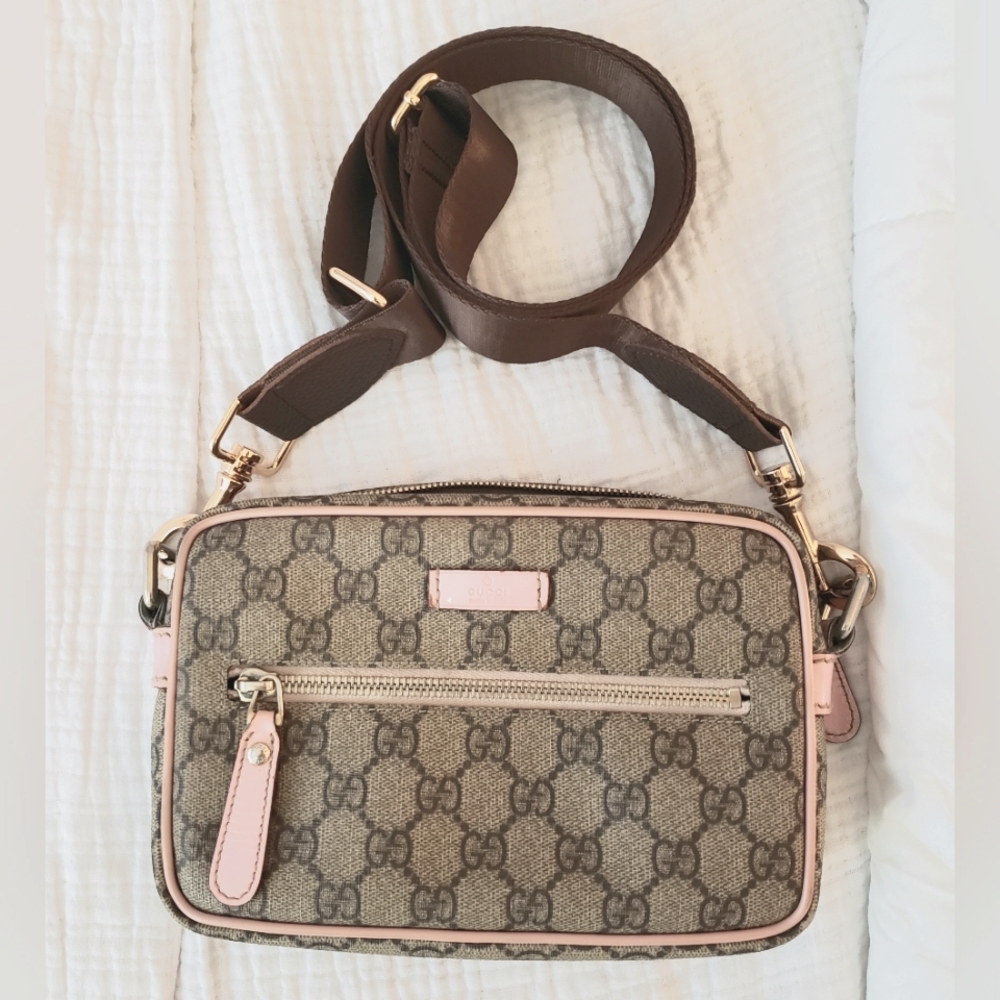 Gucci GG Supreme Pink Leather Mini Crossbody Camera Bag 201447